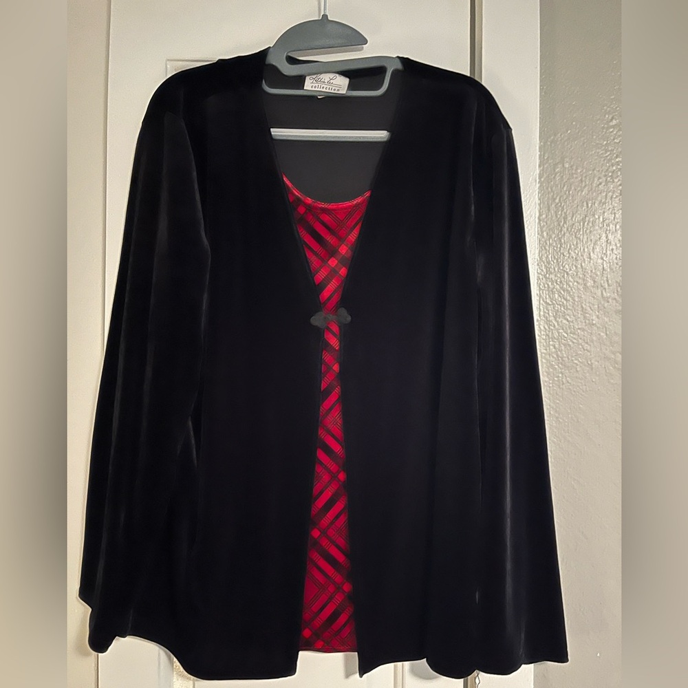 Vintage Kathie Lee velvet top/blouse